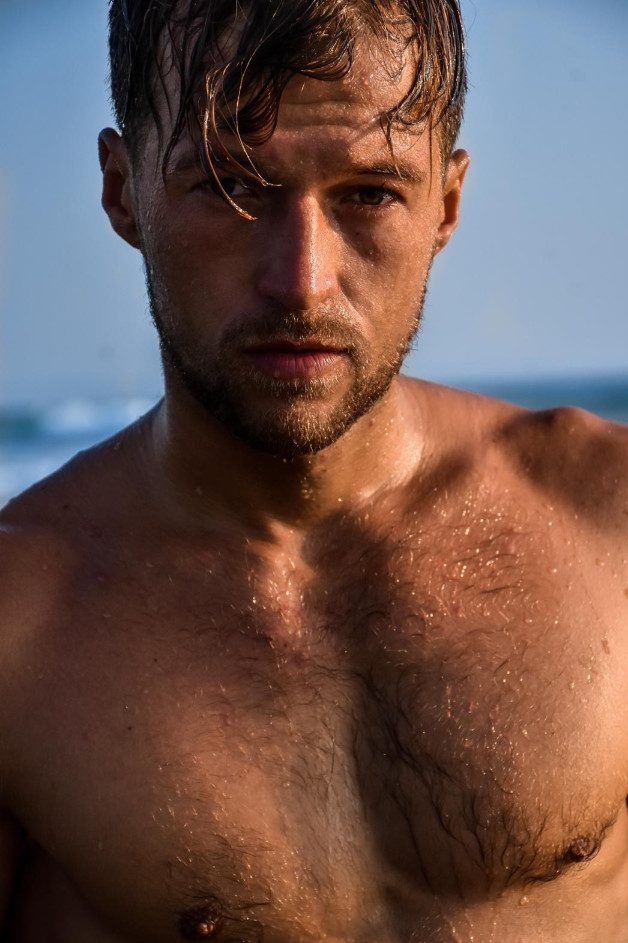 TOM 11