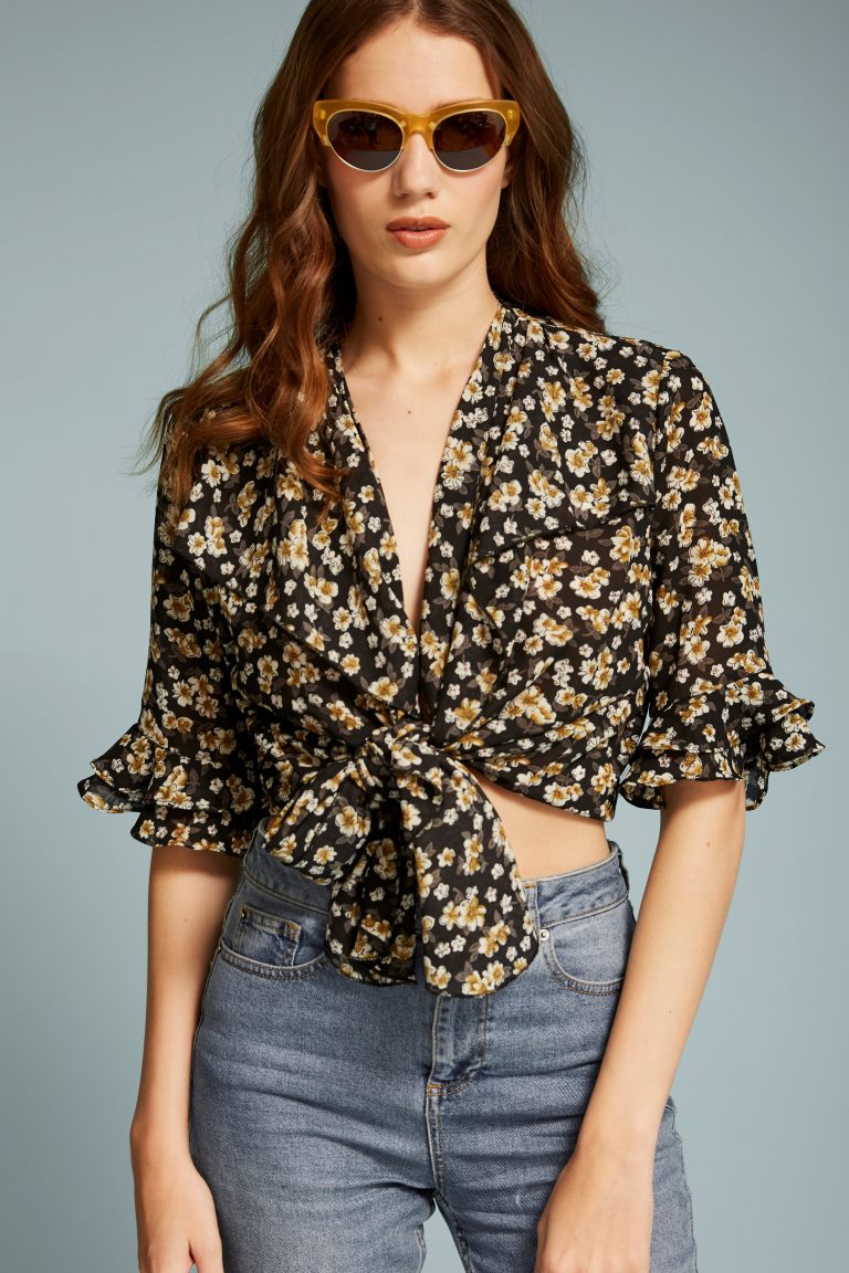 SALSA - YELLOW FLOWER ON BLACK PRINTED TIE FRONT TOP - 2a